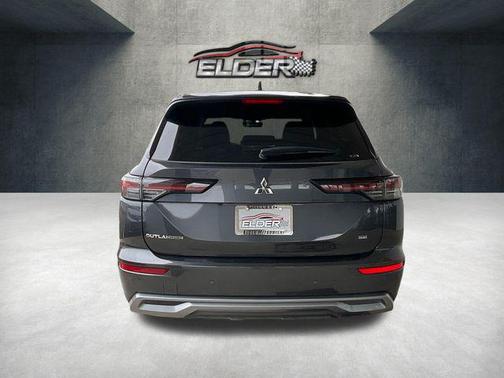 Gray 2025 Mitsubishi Outlander SE 2.5 S-AWC
