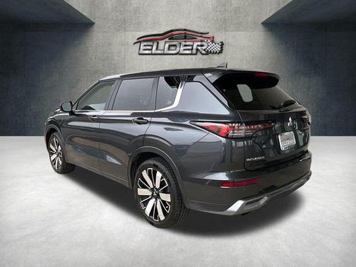 Gray 2025 Mitsubishi Outlander SE 2.5 S-AWC
