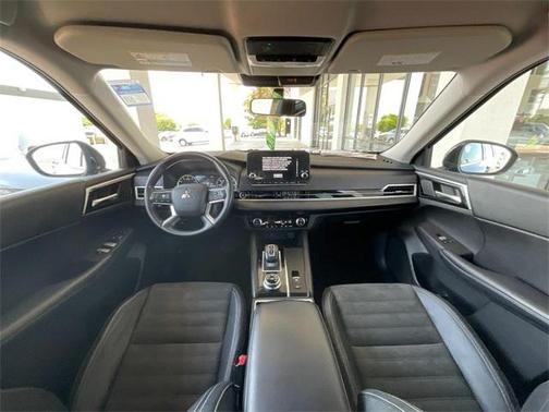 2022 Mitsubishi Outlander SE 2.5 2WD