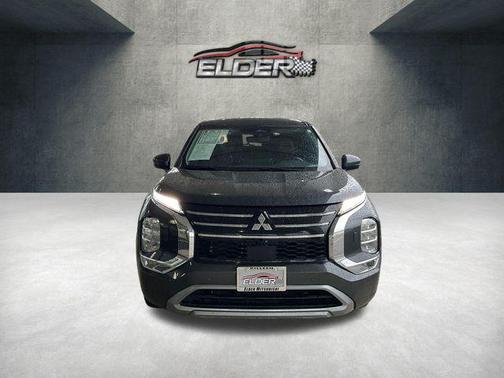 Gray 2025 Mitsubishi Outlander SE 2.5 S-AWC