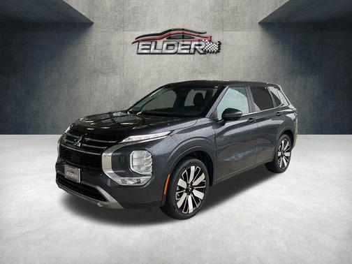 Gray 2025 Mitsubishi Outlander SE 2.5 S-AWC