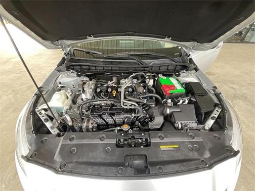 2022 Nissan Altima SR FWD