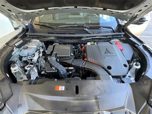 2025 Mitsubishi Outlander PHEV SEL