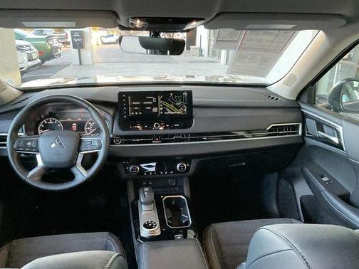 2025 Mitsubishi Outlander SE 2.5 2WD