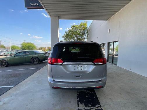 Billet Silver Metallic Clearcoat 2019 Chrysler Pacifica Limited