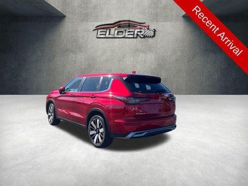Red Diamond 2025 Mitsubishi Outlander SE 2.5 2WD