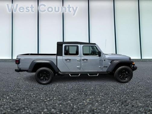 2020 Jeep Gladiator Sport