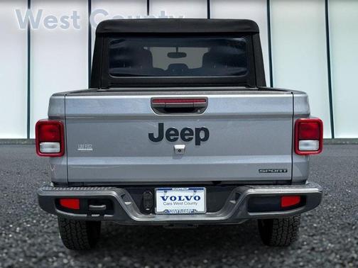 2020 Jeep Gladiator Sport