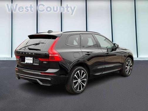 2025 Volvo XC60 B5 Plus