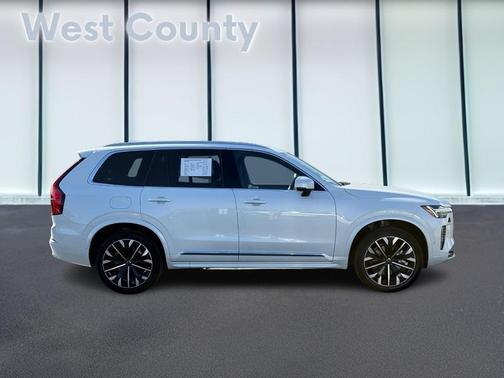 2025 Volvo XC90 B5 2025.5 PLUS