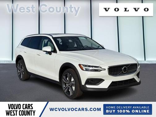 2026 Volvo V60 Cross Country B5 Plus