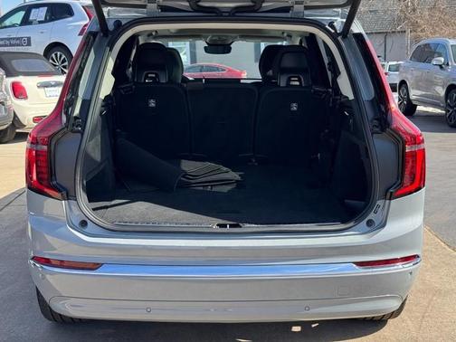 2025 Volvo XC90 B6 Plus 7-Seater