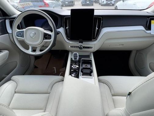 2026 Volvo XC60 Plug-In Hybrid T8 Ultra