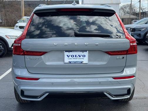 2025 Volvo XC60 B5 Plus