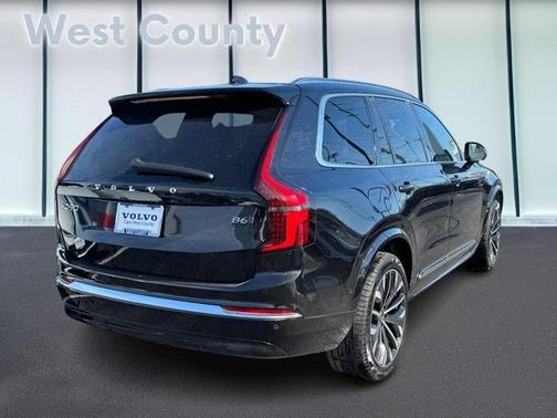 2025 Volvo XC90 B6 Plus 7-Seater