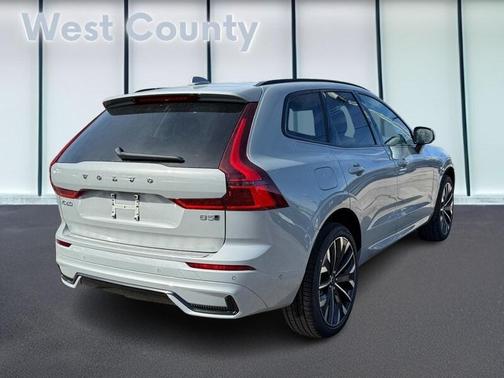 Gray Metallic 2026 Volvo XC60 B5 Ultra