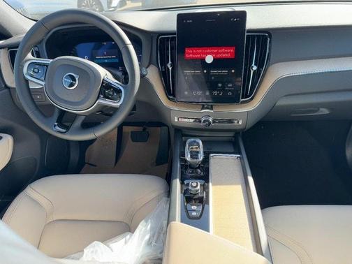 2026 Volvo XC60 Plug-In Hybrid T8 Plus