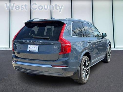 2024 Volvo XC90 B6 Plus Bright Theme 7-Seater