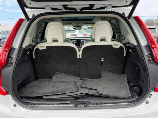 2023 Volvo XC90 Recharge Plug-In Hybrid T8 Plus 6-Seater