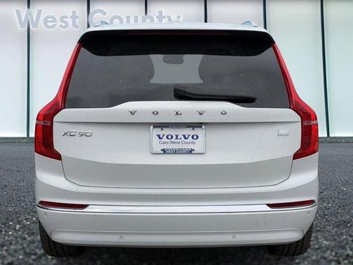 2023 Volvo XC90 Recharge Plug-In Hybrid T8 Plus 6-Seater