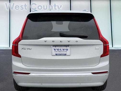 2023 Volvo XC90 Recharge Plug-In Hybrid T8 Plus 6-Seater