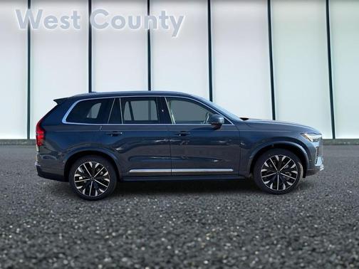 2025 Volvo XC90 B6 Ultra