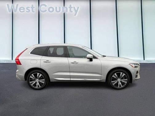 2023 Volvo XC60 B5 Plus Bright Theme