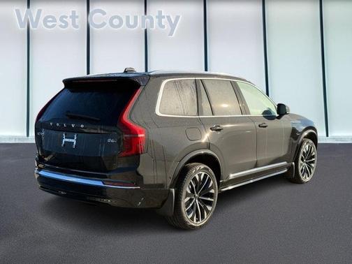 2026 Volvo XC90 B6 Plus 7-Seater