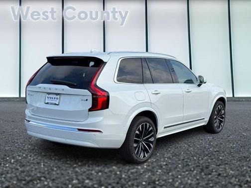 2026 Volvo XC90 B6 Plus 7-Seater