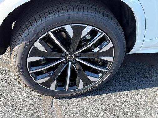 2026 Volvo XC90 T8 ULTRA 7-SEATER