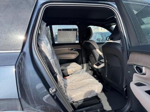 2026 Volvo XC90 B6 Plus 6-Seater