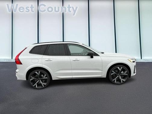 2026 Volvo XC60 B5 Ultra