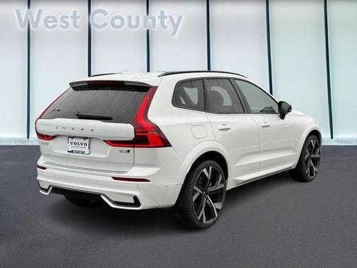 2026 Volvo XC60 B5 Ultra