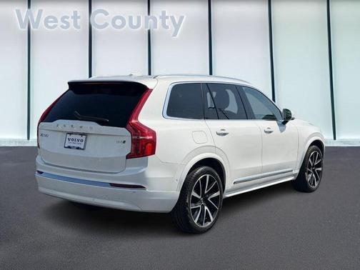 Crystal White 2023 Volvo XC90 B6 Plus 6-Seater