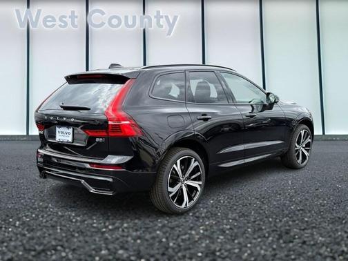 2025 Volvo XC60 B5 AWD Ultra