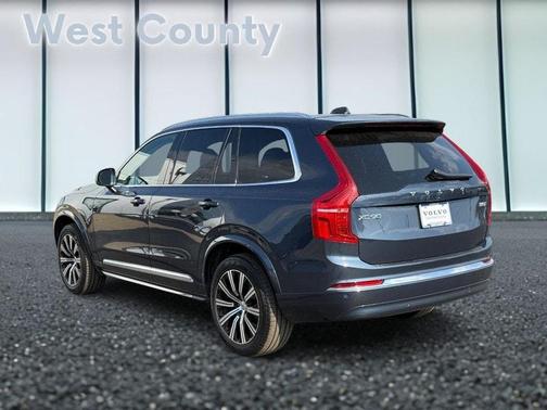 2025 Volvo XC90 B5 Core