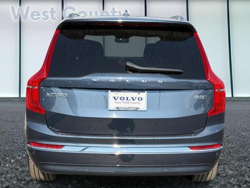 2025 Volvo XC90 B5 Core