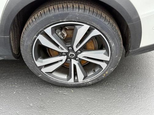 2023 Volvo V60 Cross Country B5 Plus