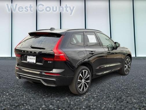 2025 Volvo XC60 B5 Plus