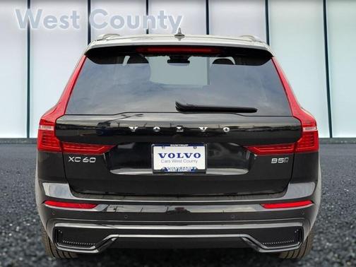 2025 Volvo XC60 B5 Plus