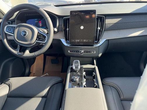 2026 Volvo XC90 B6 Ultra 7-Seater