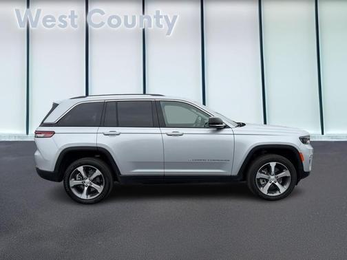 Silver Zynith 2024 Jeep Grand Cherokee 4xe Base