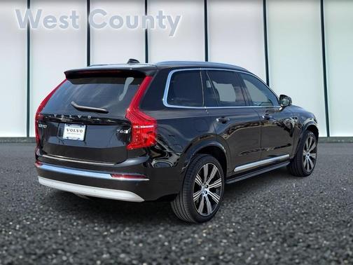 2022 Volvo XC90 T6 Inscription 7 Passenger