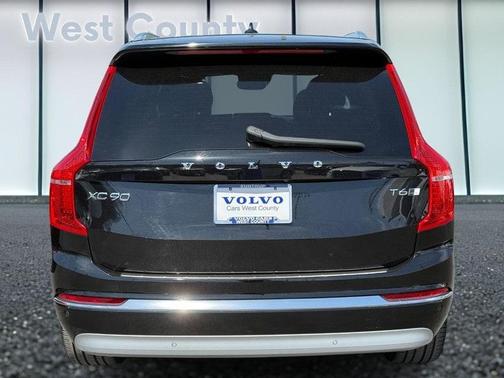 2022 Volvo XC90 T6 Inscription 7 Passenger