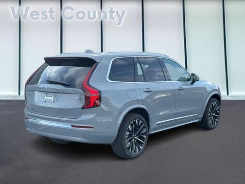 2026 Volvo XC90 B6 Plus 7-Seater