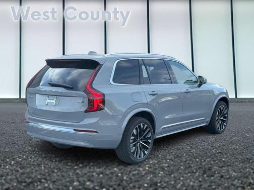 2026 Volvo XC90 B6 Plus 7-Seater