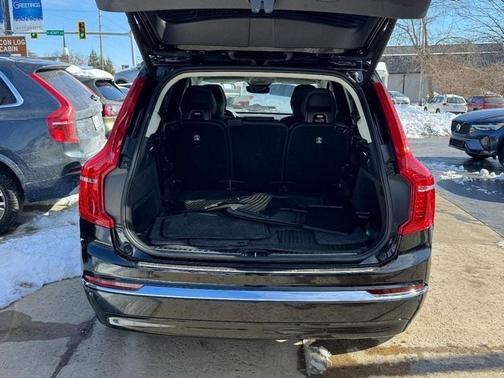 2024 Volvo XC90 B6 Plus Bright Theme 7-Seater