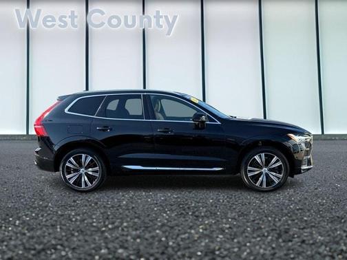 2022 Volvo XC60 B6 Inscription