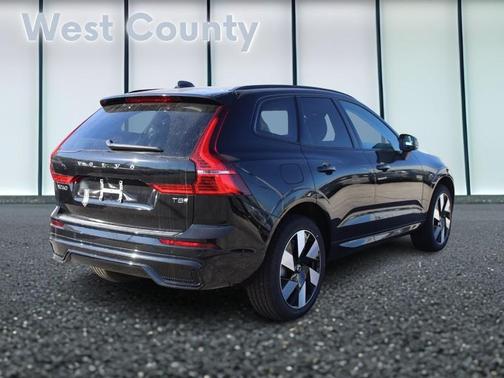 2025 Volvo XC60 Plug-In Hybrid T8 AWD Plus