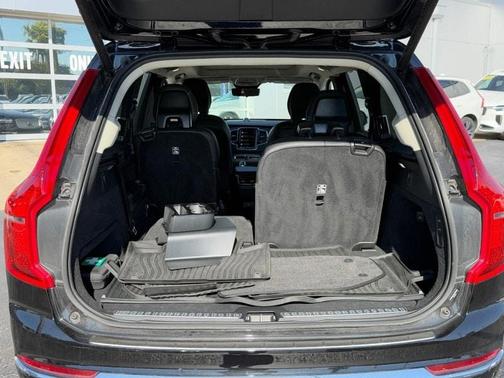 2025 Volvo XC90 B6 Ultra
